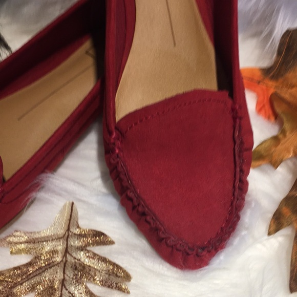 Dolce Vita Red slip on shoes - Picture 2 of 5
